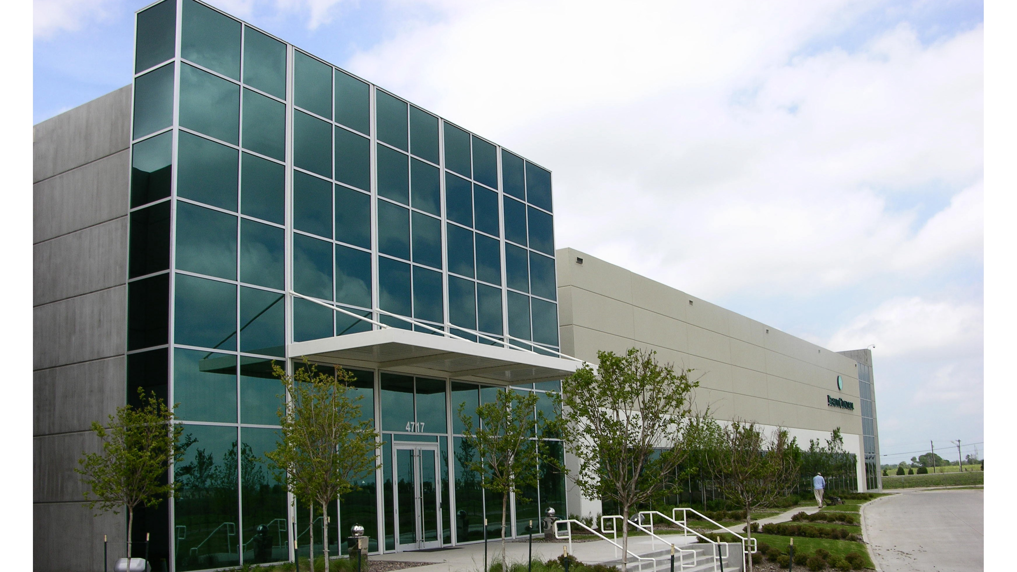 Industrial Property for Lease - 4717 Plano Pkwy, Carrollton, Texas, 75010 (1)