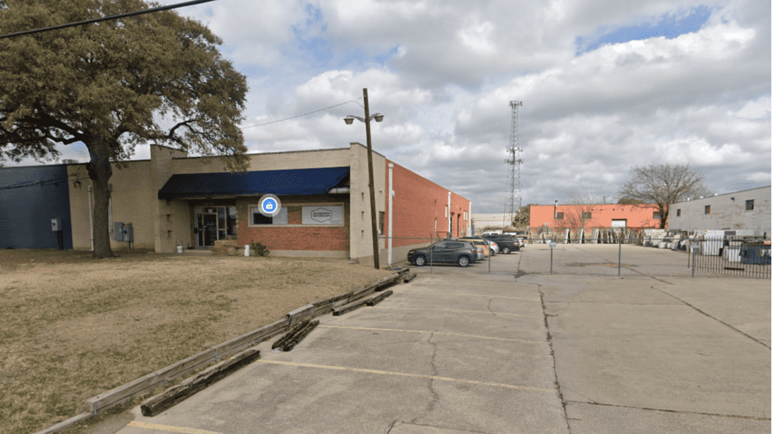 Industrial Property for Lease or Sale - 8800 Chancellor Row, Dallas, Texas, 75247 (1)
