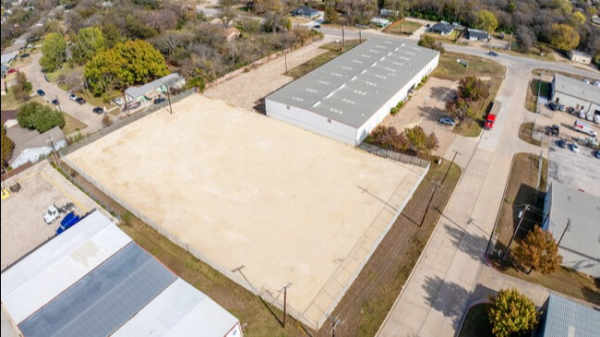 Industrial Property for Lease or Sale - 300 Industrial Blvd, Mansfield, TX, 76063