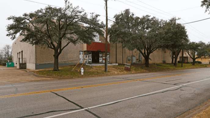 Industrial Property for Lease - 4610 McEwen Rd, Farmers Branch, Texas, 75244 (1)