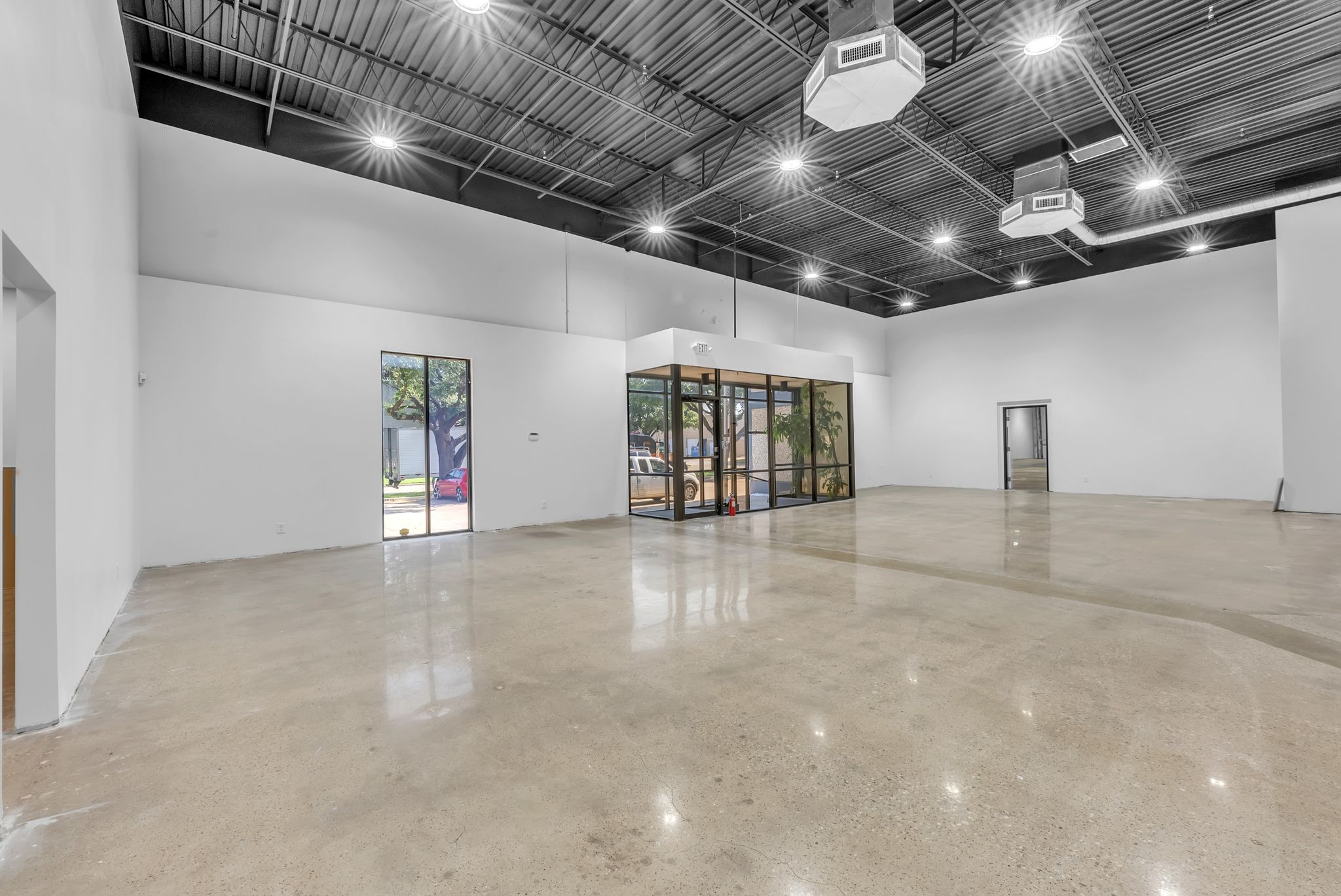 , image/jpeg - 3402_Century_Cir_Irving_TX_75062_USA-Exterior-DSC02197.jpg Industrial Property for Lease - 3402 Century Cir, Irving, Texas, 75062 (6)