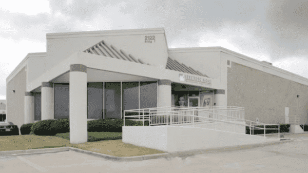 Industrial Space for Lease - 2122 Country Club Drive, Carrollton, TX, 75006, Suite 220