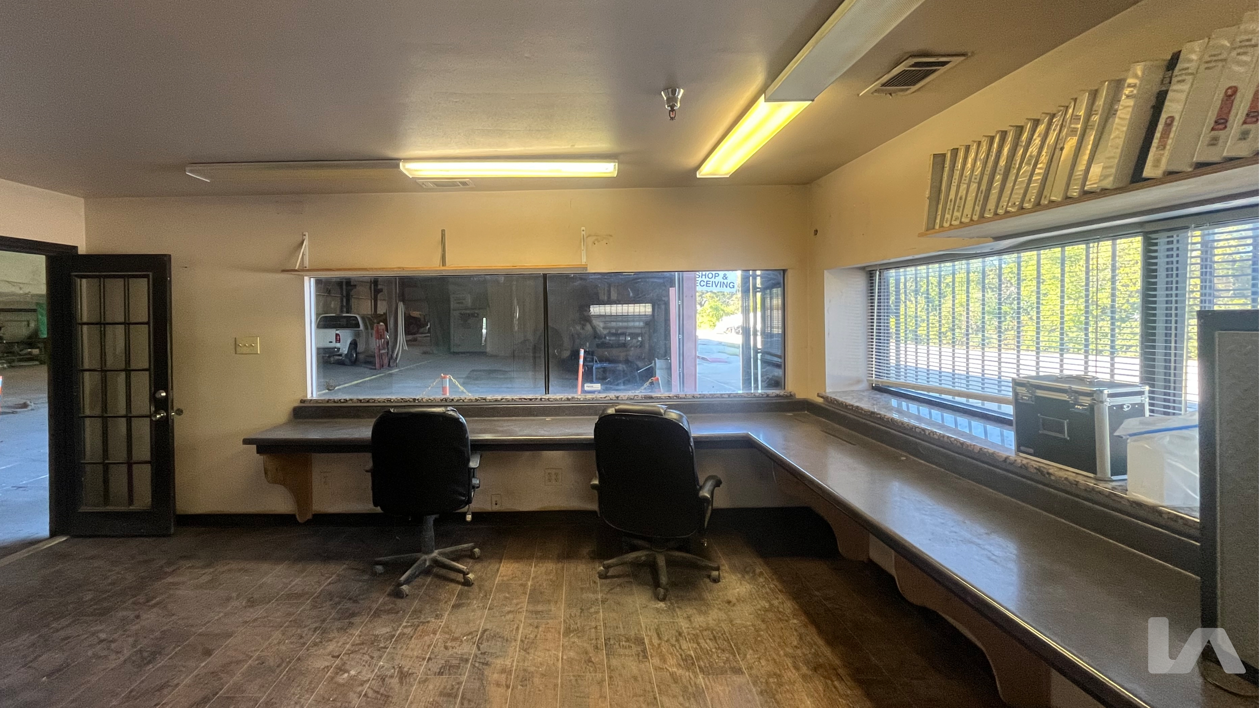 5526 Crystal Lake Blvd, Interior Building Photo - undefined Industrial Property for Lease - 5526 Crystal Lake Blvd, Dallas, Texas, 75236 (8)