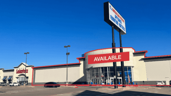 Retail Space for Lease - 14060 Dallas Pkwy, Dallas, TX, 75240