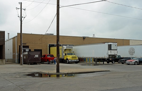 Industrial Space for Lease - 4020 Black Gold Dr, Dallas, TX, 75247-6304