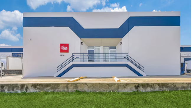 Industrial Property for Lease or Sale - 2570 W Commerce St, Dallas, Texas, 75212 (1)