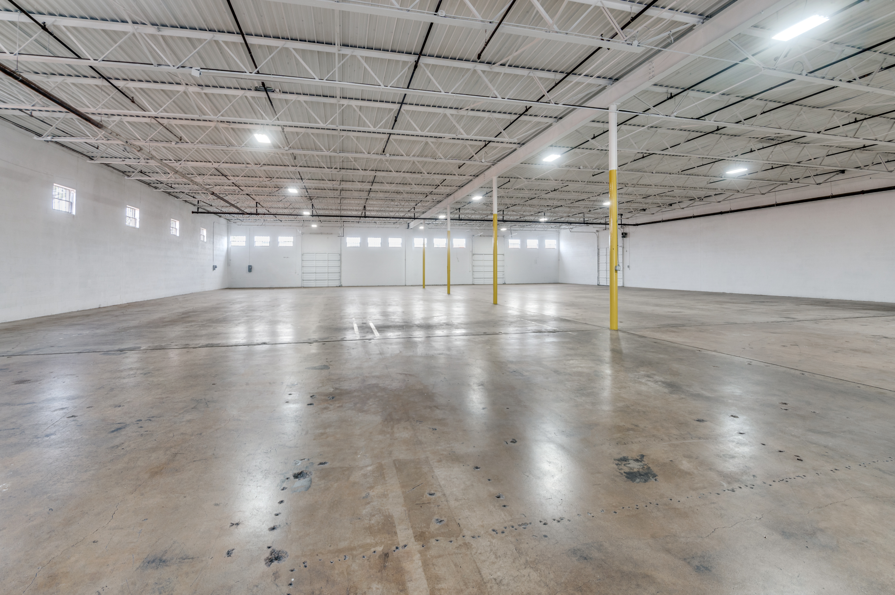 Industrial Property for Lease - 616-634 W Mockingbird Ln, Dallas, Texas, 75247 (4)