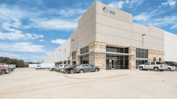 Industrial Space for Lease - 1300 N State Highway 360, Grand Prairie, TX, 75050, Suite 100