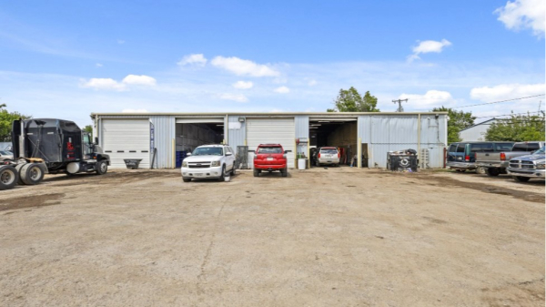 Industrial Property for Lease or Sale - 3509 N Grove St, Fort Worth, TX, 76106