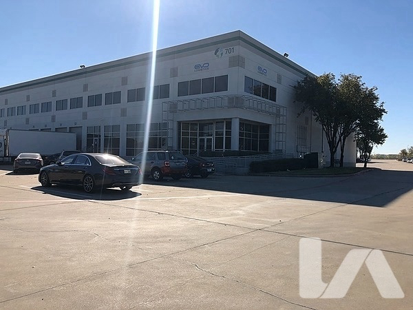 Industrial Space for Lease - 701 Hanover Dr, Grapevine, TX, 76051-7684, Suite 100