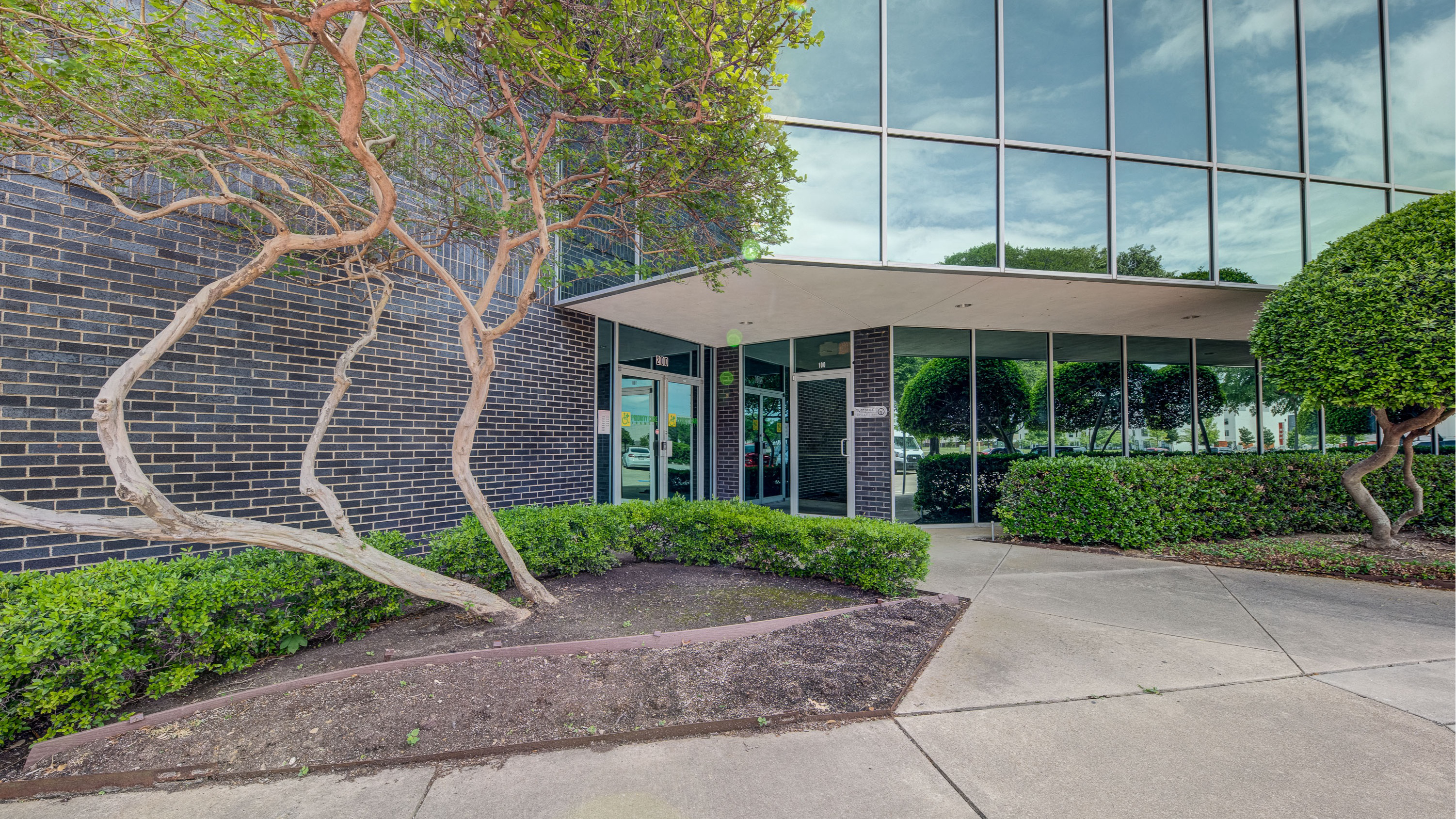 Office Property for Rent - 2002 Academy Ln, Dallas, Texas, 75234 (2)