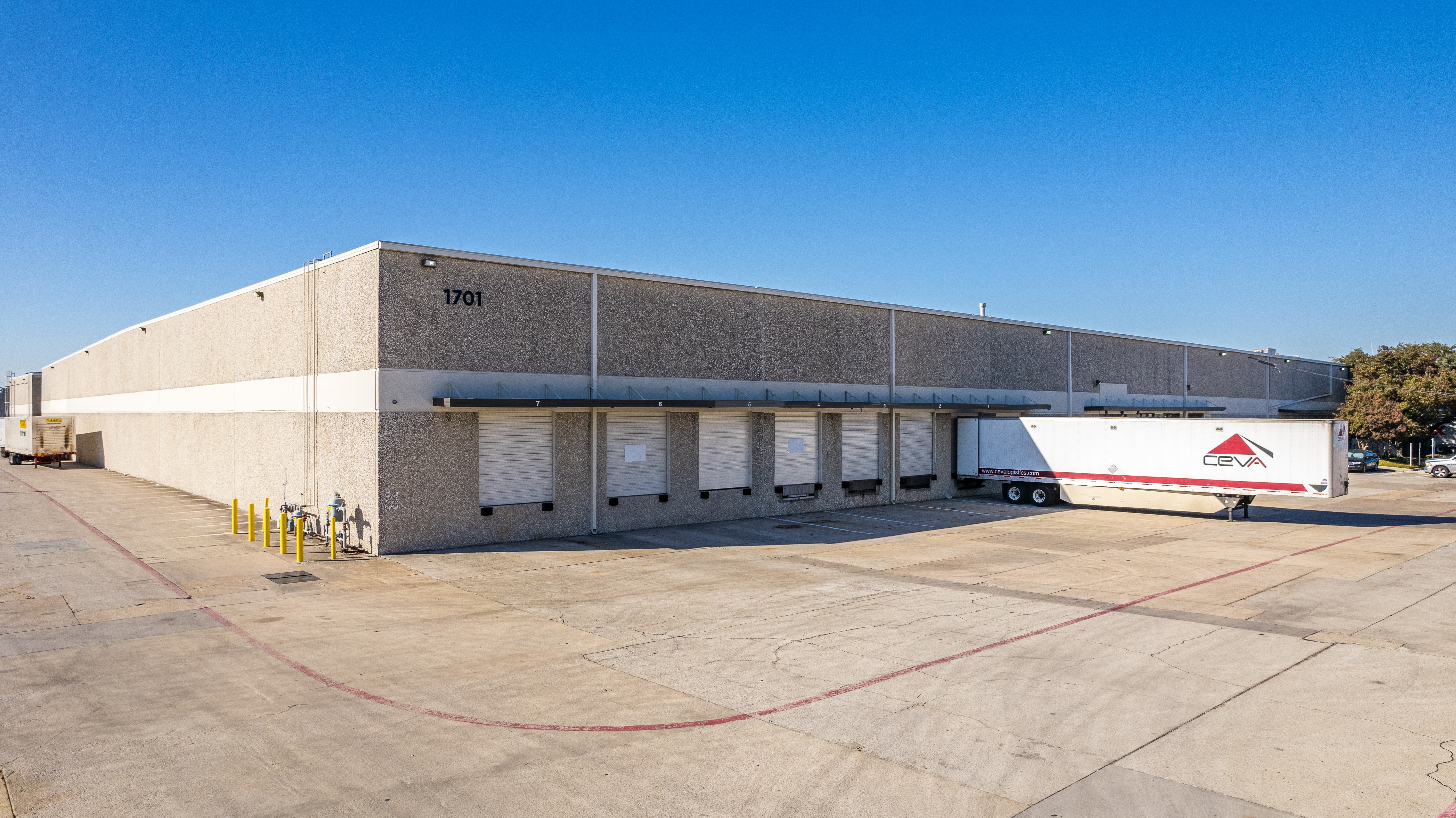 Industrial Property for Lease - 1701 Vantage Dr, Carrollton, Texas, 75006 (1)