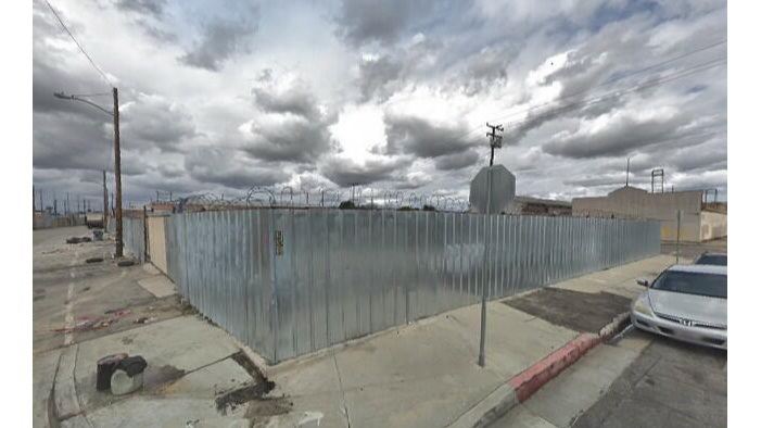 Industrial Property for Lease - 8148 S Alameda St, Huntington Park, California, 90255 (3)